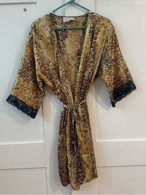 Vintage Gilligan O’Malley Leopard Print Satin Lace Robe Size Medium